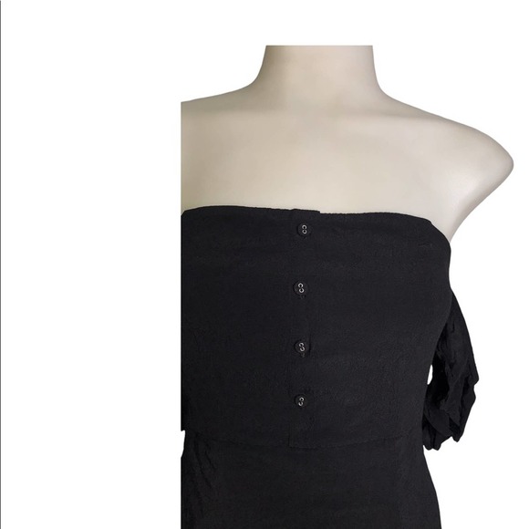 ASTR The Label | Sabina Off Shoulder Mini Dress in Black Button down Ruffle trim - Picture 5 of 11